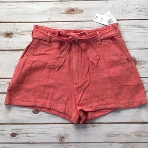 A&F • TIE WAIST HIGH RISE SHORT